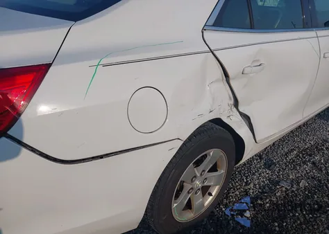 2013 Chevrolet Malibu 1Lt из США, поврежденный, VIN 1G11C5SA4DF208652